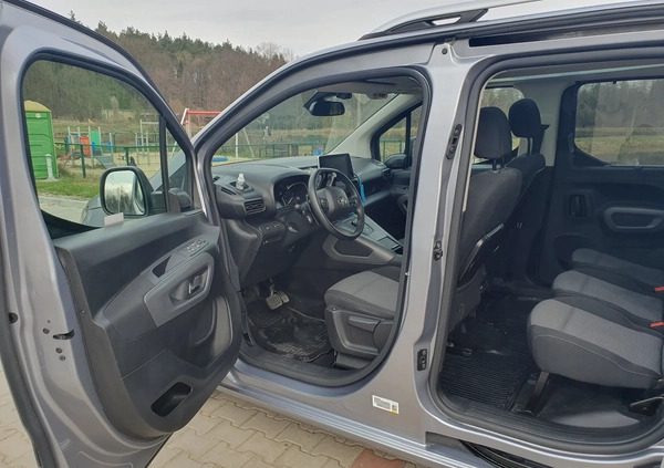 Toyota Proace City Verso cena 94000 przebieg: 98000, rok produkcji 2020 z Stryków małe 16